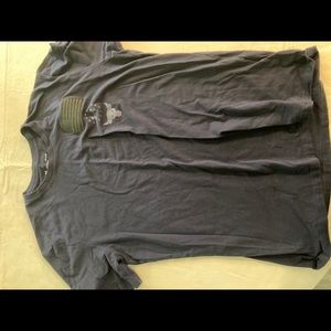 Project Rock Underarmour Men’s Large Tshirt